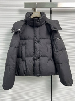 Пуховик Prada Артикул BMS-137501. Вид 1