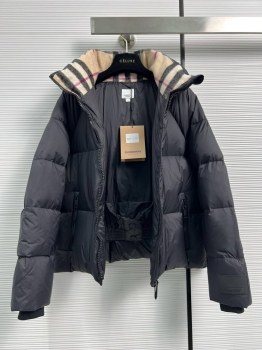 Пуховик Burberry Артикул BMS-137504. Вид 2