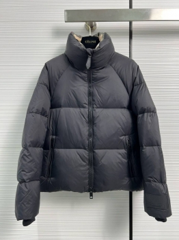 Пуховик Burberry Артикул BMS-137504. Вид 1