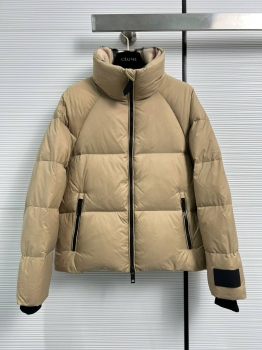 Пуховик Burberry Артикул BMS-137505. Вид 1