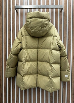 Пуховик Max Mara Артикул BMS-137510. Вид 3