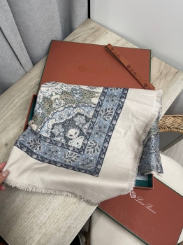 Платок Loro Piana Артикул BMS-137558. Вид 2