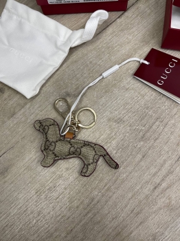 Брелок Gucci Артикул BMS-137714. Вид 3