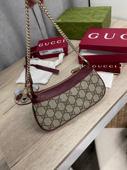 Сумка женская Gucci Артикул BMS-137711. Вид 3