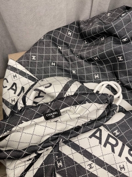 Комплект   ( рюкзак +палантин ) Chanel Артикул BMS-137877. Вид 3