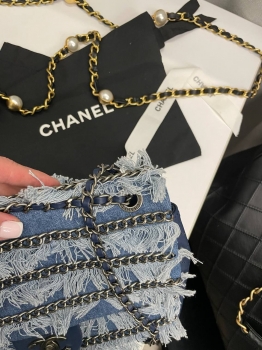 Сумка женская Chanel Артикул BMS-137923. Вид 2