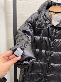 Пуховик  Max Mara Артикул BMS-123992. Вид 2