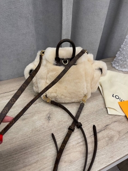 Рюкзак Louis Vuitton Артикул BMS-138000. Вид 3