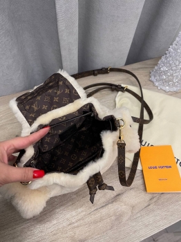 Рюкзак Louis Vuitton Артикул BMS-138000. Вид 6