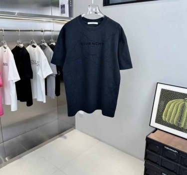 Футболка мужская Givenchy Артикул BMS-138049. Вид 1