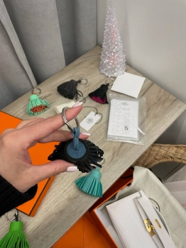 Брелок Hermes Артикул BMS-138058. Вид 3