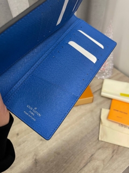 Купюрник Louis Vuitton Артикул BMS-138070. Вид 3