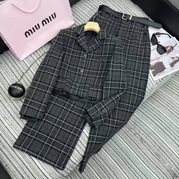 Костюм женский Miu Miu Артикул BMS-138075. Вид 2