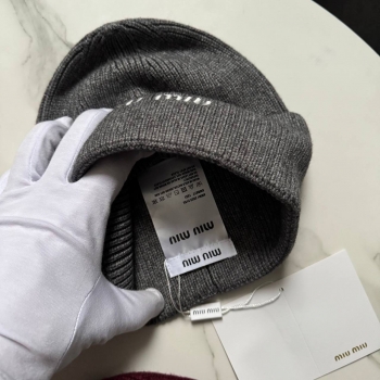 Шапка  Miu Miu Артикул BMS-138093. Вид 6