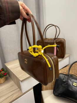  Сумка женская  Miu Miu Артикул BMS-138203. Вид 4