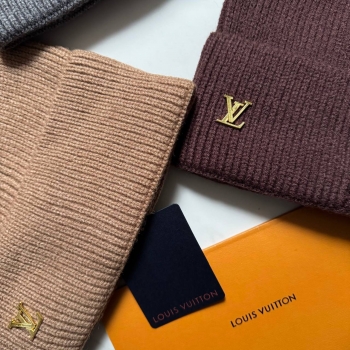 Шапка  Louis Vuitton Артикул BMS-138610. Вид 2