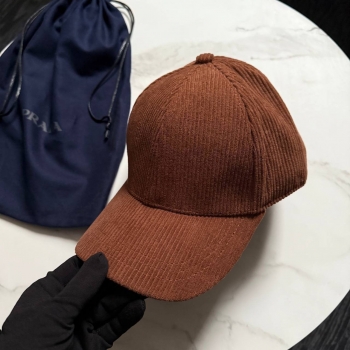 Бейсболка Prada Артикул BMS-138631. Вид 1
