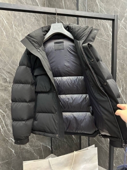 Пуховик  Prada Артикул BMS-138667. Вид 2