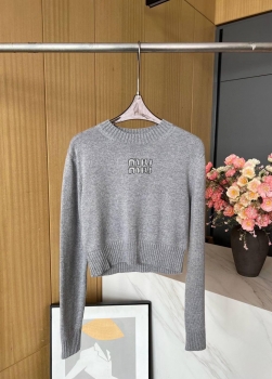 Свитер женский Miu Miu Артикул BMS-138681. Вид 1