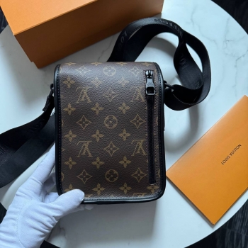Сумка мужская Louis Vuitton Артикул BMS-138814. Вид 2