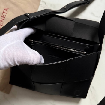  Сумка мужская  Bottega Veneta Артикул BMS-138821. Вид 3