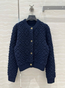 Костюм женский Louis Vuitton Артикул BMS-138831. Вид 2
