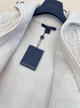 Бомбер Louis Vuitton Артикул BMS-138837. Вид 4