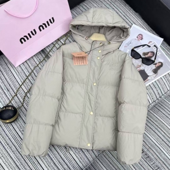 Пуховик  Miu Miu Артикул BMS-138886. Вид 1