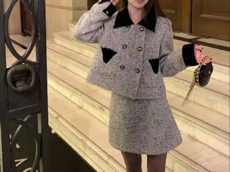  Костюм женский Balmain Артикул BMS-138943. Вид 1