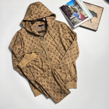 Костюм спортивный Louis Vuitton Артикул BMS-138951. Вид 1