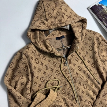 Костюм спортивный Louis Vuitton Артикул BMS-138951. Вид 2