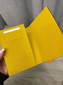 Обложка на паспорт  Louis Vuitton Артикул BMS-138969. Вид 4