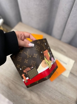 Обложка на паспорт  Louis Vuitton Артикул BMS-138962. Вид 2