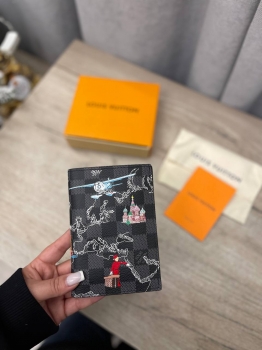 Обложка на паспорт  Louis Vuitton Артикул BMS-138963. Вид 1