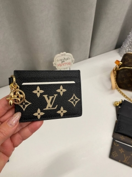 Картхолдер Louis Vuitton Артикул BMS-138976. Вид 1