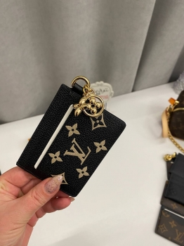 Картхолдер Louis Vuitton Артикул BMS-138976. Вид 2