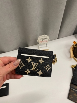 Картхолдер Louis Vuitton Артикул BMS-138976. Вид 3