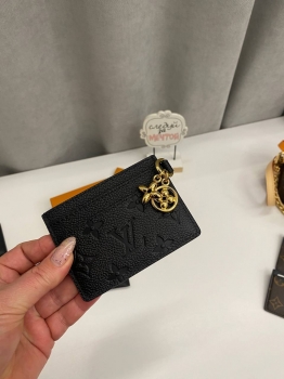 Картхолдер Louis Vuitton Артикул BMS-138975. Вид 1
