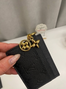 Картхолдер Louis Vuitton Артикул BMS-138975. Вид 3