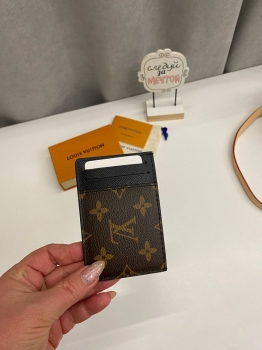 Картхолдер Louis Vuitton Артикул BMS-138972. Вид 3