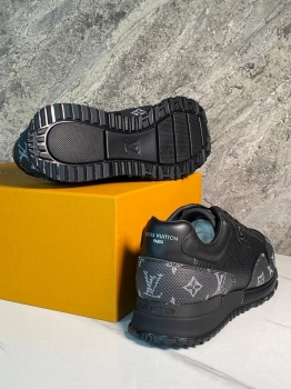 Кроссовки  Louis Vuitton Артикул BMS-139055. Вид 3
