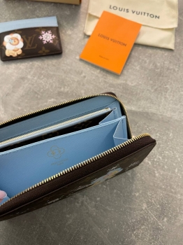 Кошелек  Louis Vuitton Артикул BMS-139106. Вид 3