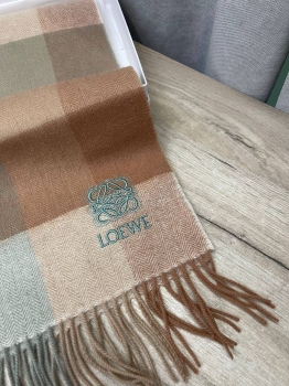 Шарф  Loewe Артикул BMS-139113. Вид 2