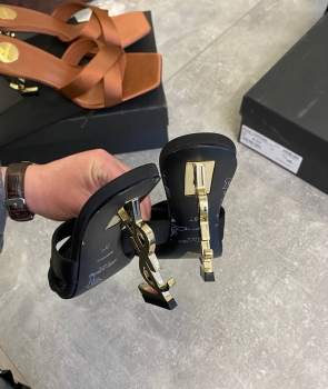 Босоножки Yves Saint Laurent Артикул BMS-139143. Вид 2