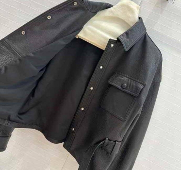 Кожаная куртка Yves Saint Laurent Артикул BMS-139206. Вид 3