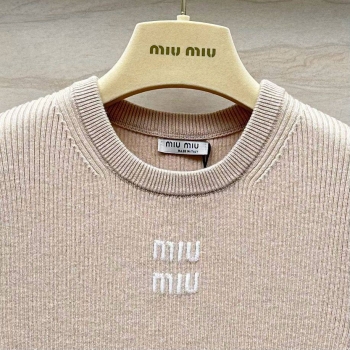 Футболка  Miu Miu Артикул BMS-139217. Вид 4