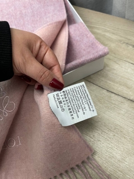 Шарф  Loewe Артикул BMS-139300. Вид 2
