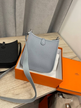  Сумка женская  Evelyne mini Hermes Артикул BMS-139362. Вид 6