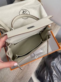 Сумка женская  Kelly, 25, PHW Togo leather Hermes Артикул BMS-139452. Вид 4