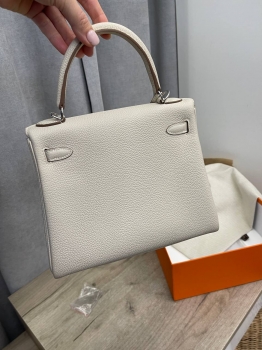 Сумка женская  Kelly, 25, PHW Togo leather Hermes Артикул BMS-139452. Вид 7